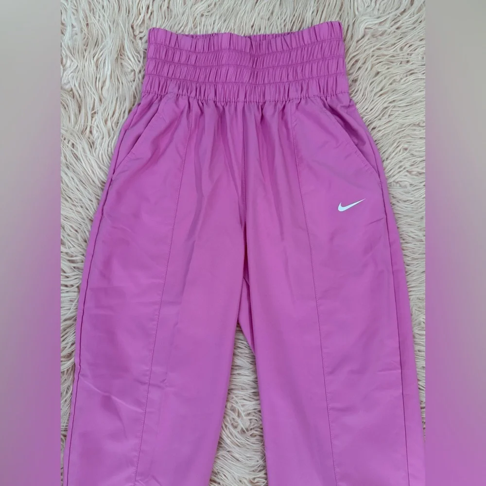 Nike women's mid-rise wide-leg track pants